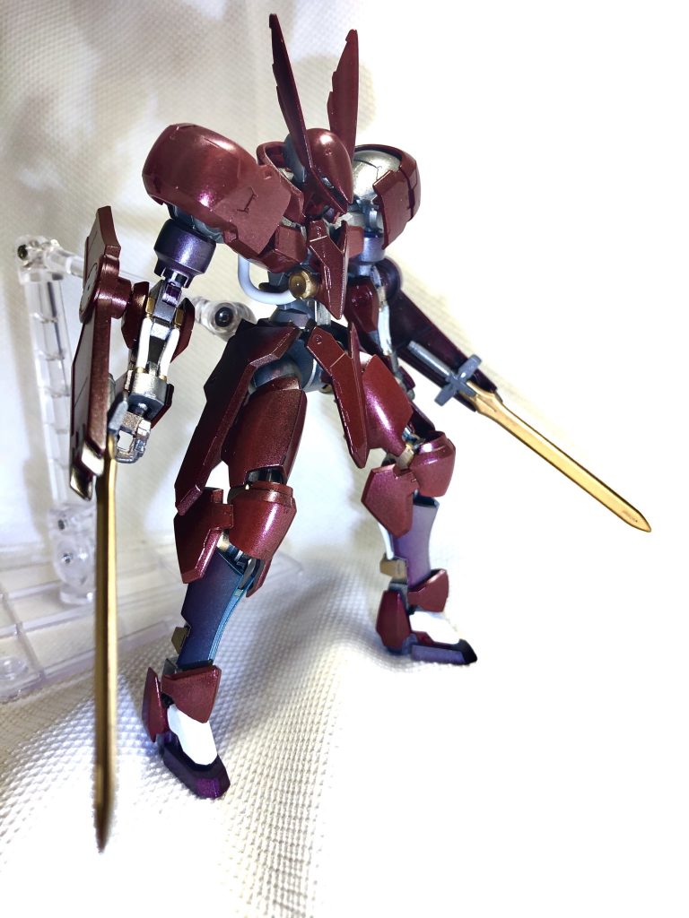 ヴァルキリアブレード。手持ちとシールドに装着可能。