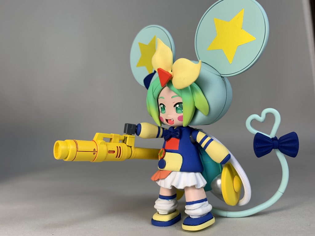 ポーズはほとんど付けられないっす…