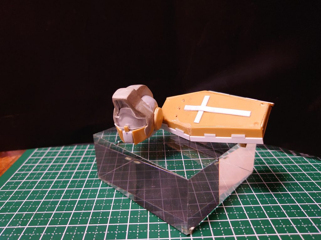 頭はパテで造形してバランス調整