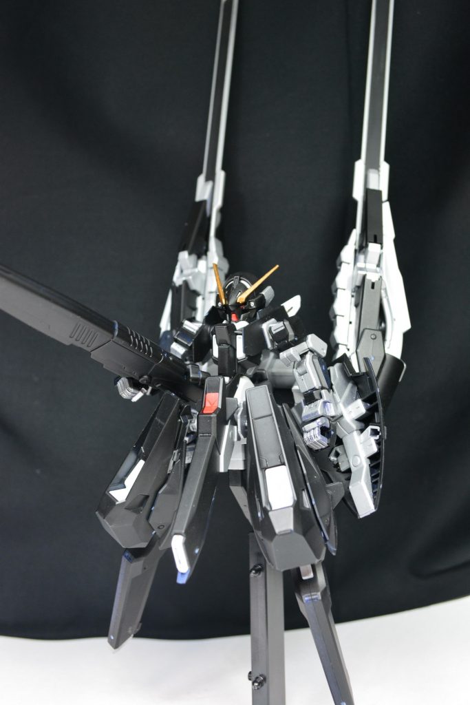 ## コンポジットシールドブースター装備
長いので写真に入りきらないですし、重みで後ろに持ってかれる...