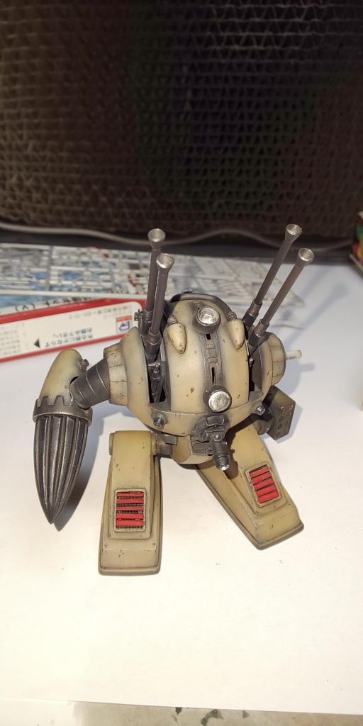 大昔に作ったものを修理してリペイント。これが棚から出してきた状態。
ランドセルや左腕に修理の要有りでした。