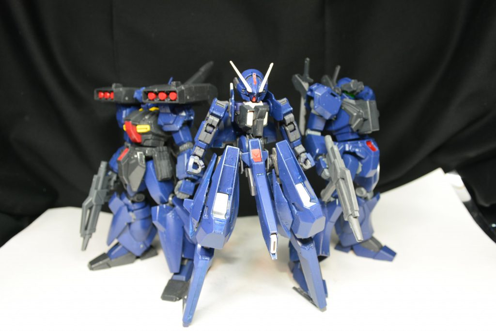 ## ②ウーンドウォート(青)とジェガン(青)

[ティターンズカラーTR-6](https://gumpla.jp/hg/33345)とティターンズカラーのジェガン(自分のホームページから)

後ろのジェガンは本来、3体いますがマウンテンサイクルから2体しか発掘できませんでした。

後ろのジェガンの詳細は[ホームページ](https://tromgun.wixsite.com/artthegun/blank-10)から。