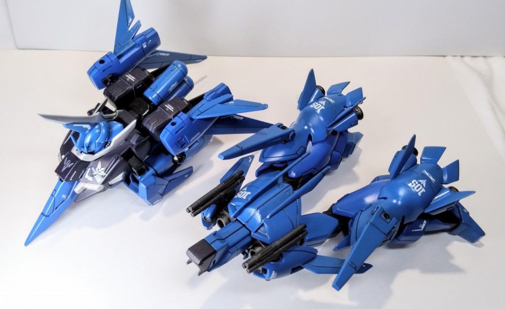 一応可変お題なので…。
翼の位置替えしてませんが(汗)
塗装ハゲ等が怖く、いじれません(笑)