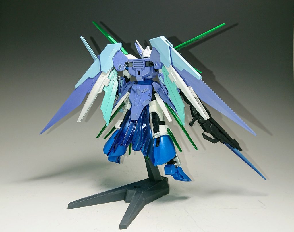 ビームマントを腰の後ろに付けることでマントを靡かせてる感じにしてみました