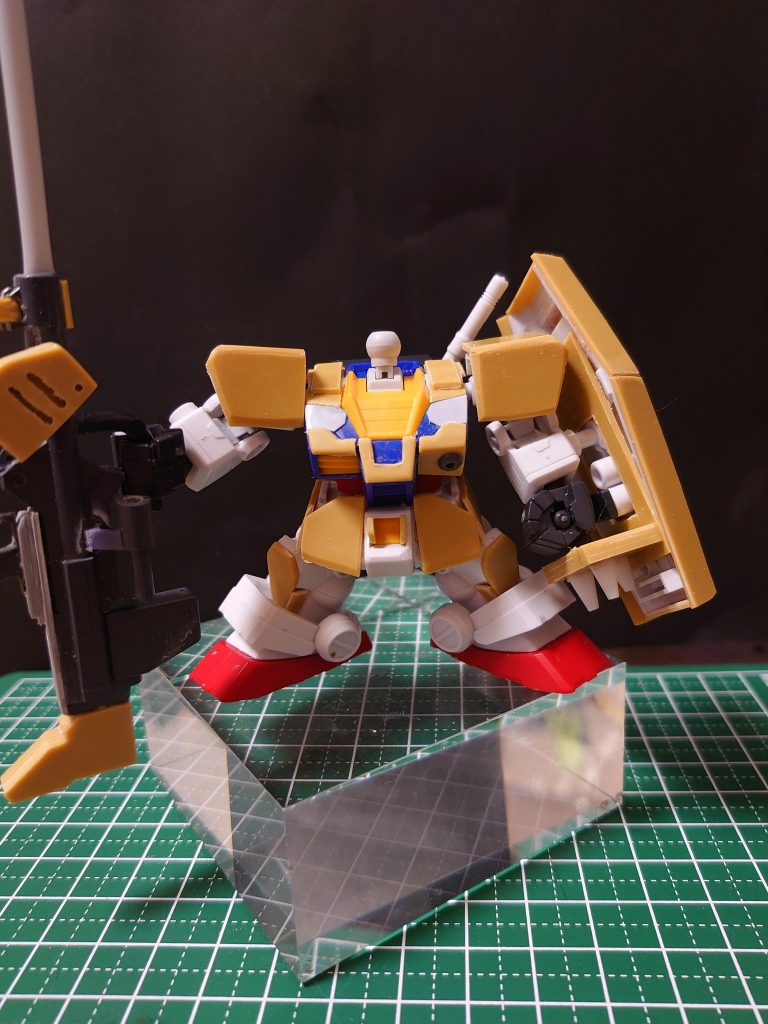 ボディはプラ板で加工しました