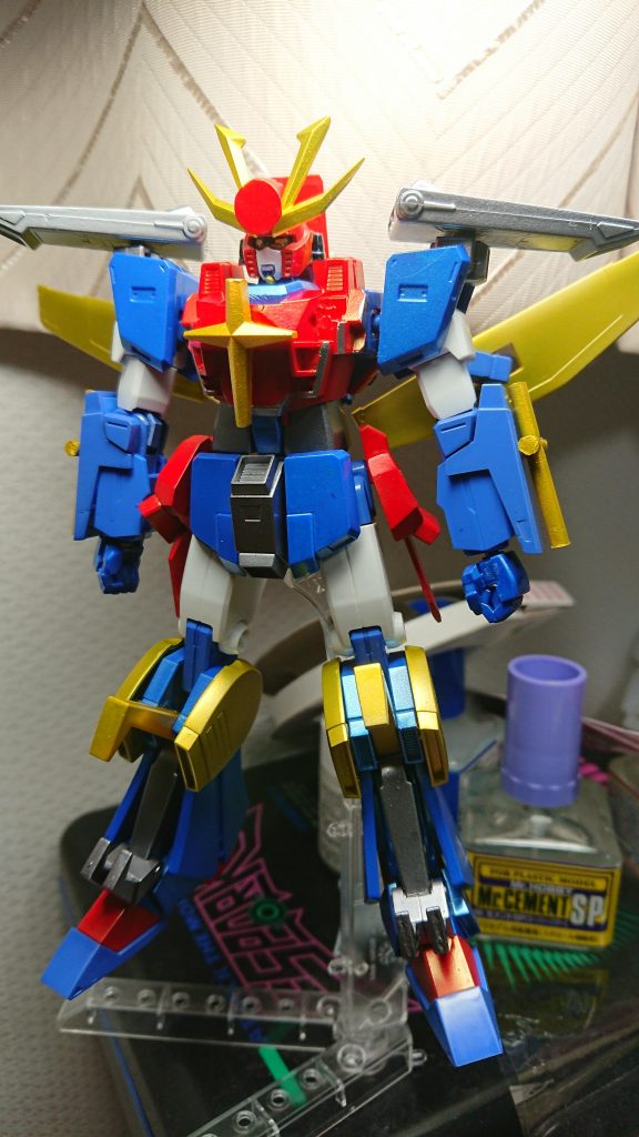 スパロボの立ち絵風に。
両腕の十字はランナーをカットして再現