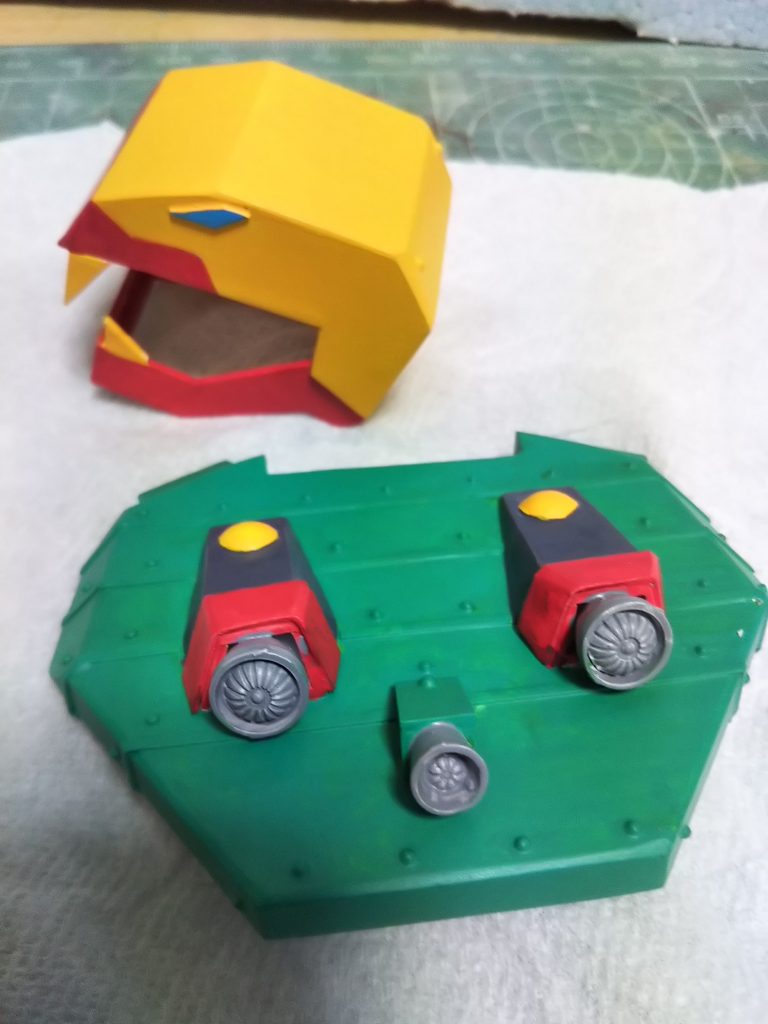 塗装はファレホとシタデルの筆塗りです。
オモチャっぽい色合いが大好きです。