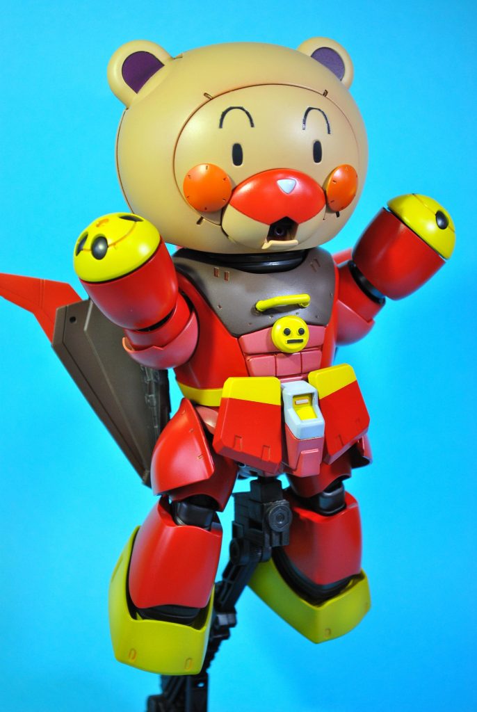 その拳に吹き飛ばせないものは、ない。
武器 ベアーンパーンチ
 未知の素材で出来ており、光速でくりだされるその拳で、どんな相手も星の屑とする。