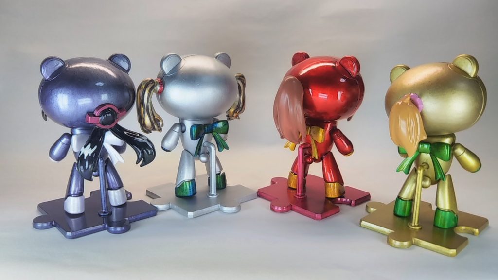 後ろ姿。全員、光沢のトップコートを吹いています。フミナとギャン子はマットになった！？どうしてか？？