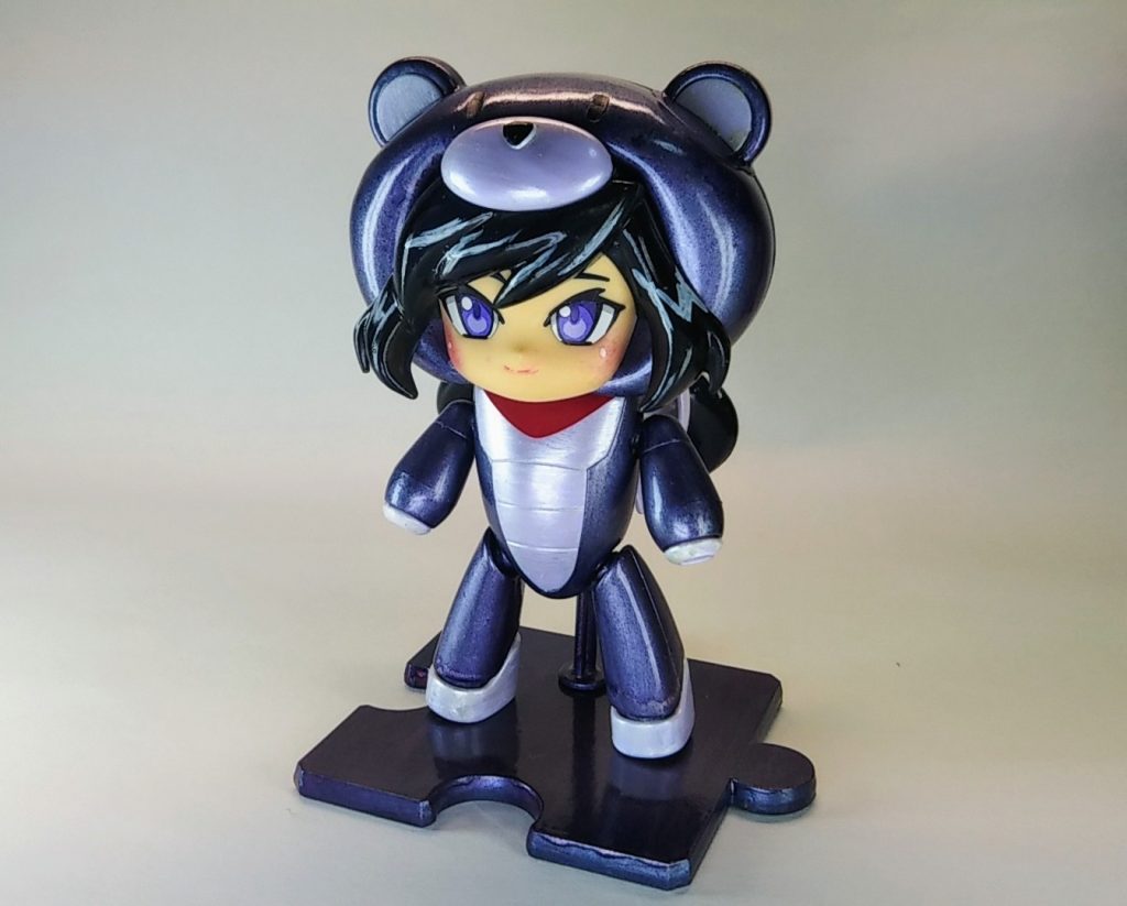 今回投稿作品のキモと言うべきアヤメ。パープルメタリックは初の挑戦です。

白部分はクレオスのムーンストーンパールを溶剤で薄めて筆塗り（これのみ油性塗料）。