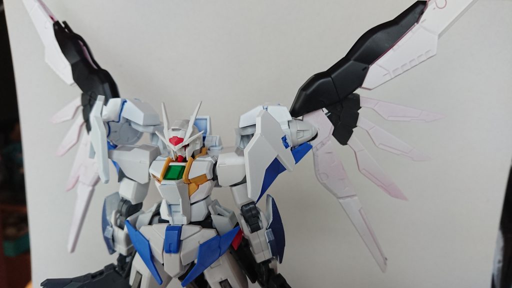 白でも十分カッコよくね？でも脳内設定が抑えきれない…！！