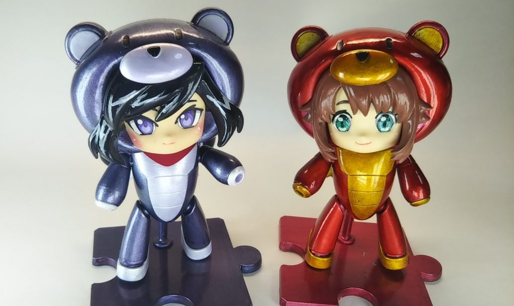 パープルメタリックの混色ですが、シルバー、クリアーレッドとクリアーブルーが定番ですが、本来は『赤紫』時に混色しようと何度も試しましたが、『青紫』同様、極端に偏るので中間の『紫』で落ち着きました。