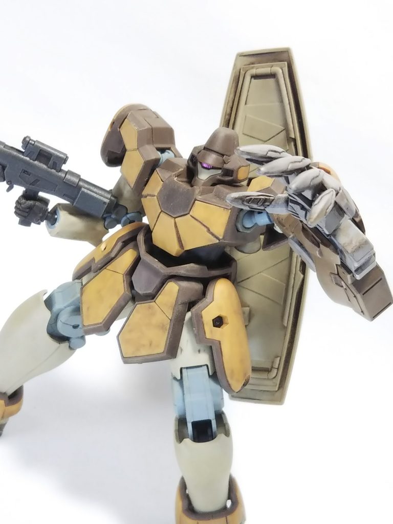 よく見ると全然デザインが違うのはご愛嬌(^_^;)
プレバンで絶対出るだろうから発表前に完成させてやるぜ!と急ぎましたが、製作中に発表され敗北しましたw