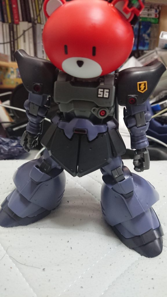 初期のHGはパッケージとカラーリングが若干違うのが難点。