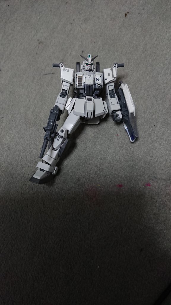 カラーリングはフルメタルパニックのM9ミスリル仕様を参考に塗装。