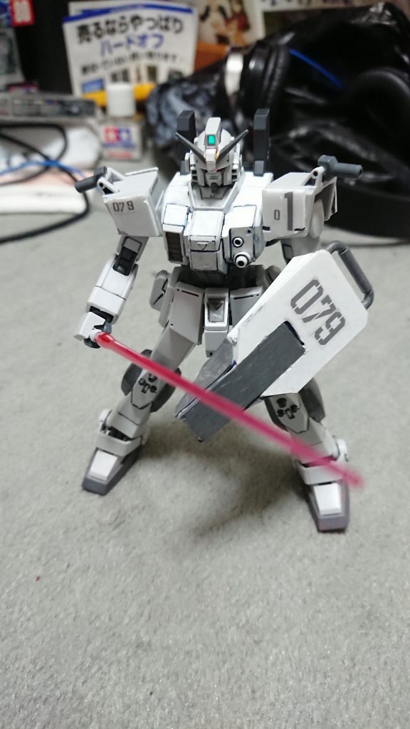 シールドの防御力はベース機の1割程度増加している。79式のペットネームの白蓮は機体色によるもので、白とグレーを主体とした目立ちにくいカラーリングになっている。