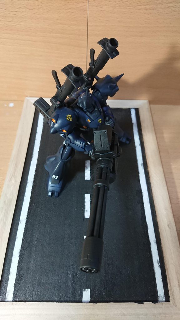 上からもあります
センサー等はHアイズを使用してます
ガトリングはジャイアントガトリングです