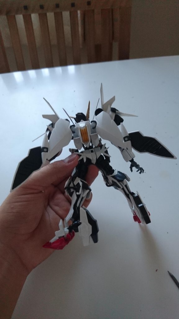 バックパックの羽は動かせます