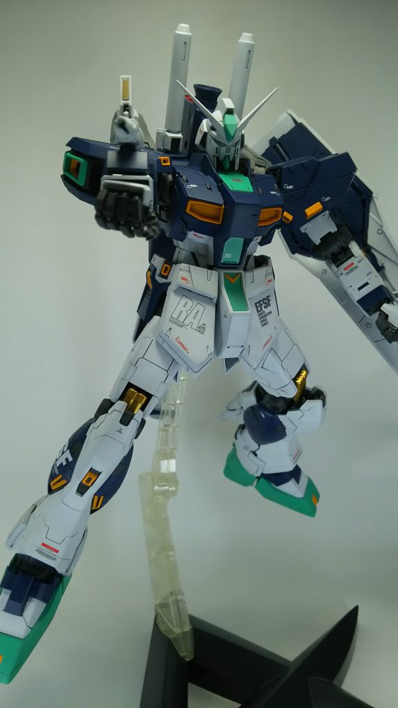 量産型νガンダム インコム仕様–6枚目/制作者：ブレンボ