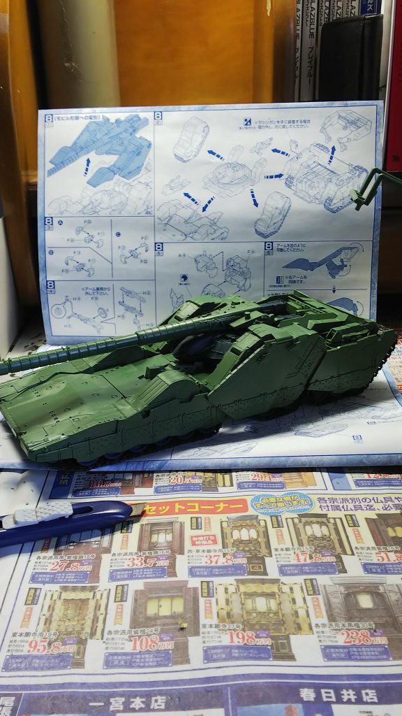 素組ドルブ。MGぐらいのサイズですがパーツがでかいので素組ならHGより簡単かも?