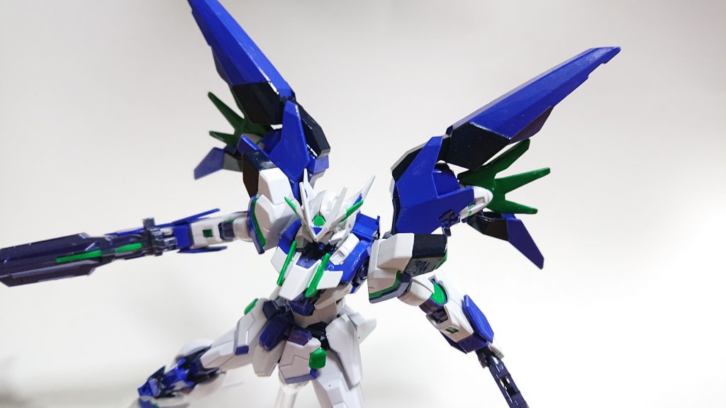 バックパックは展開してウイングになります。