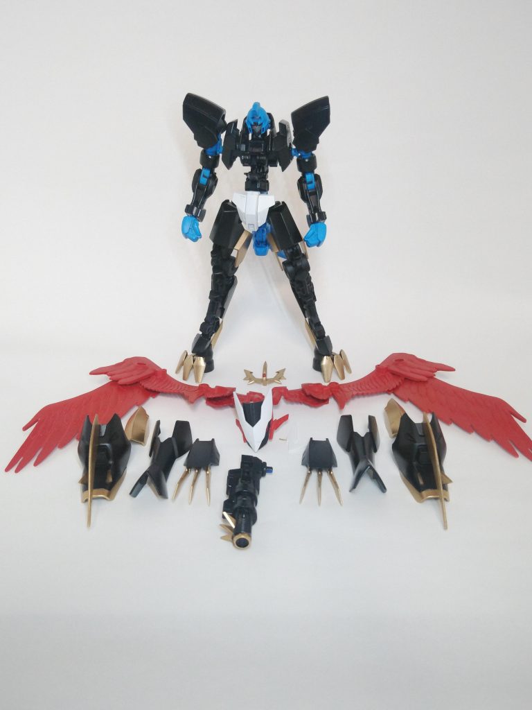 変形手順いきますよー。まずは装備を剥がします。