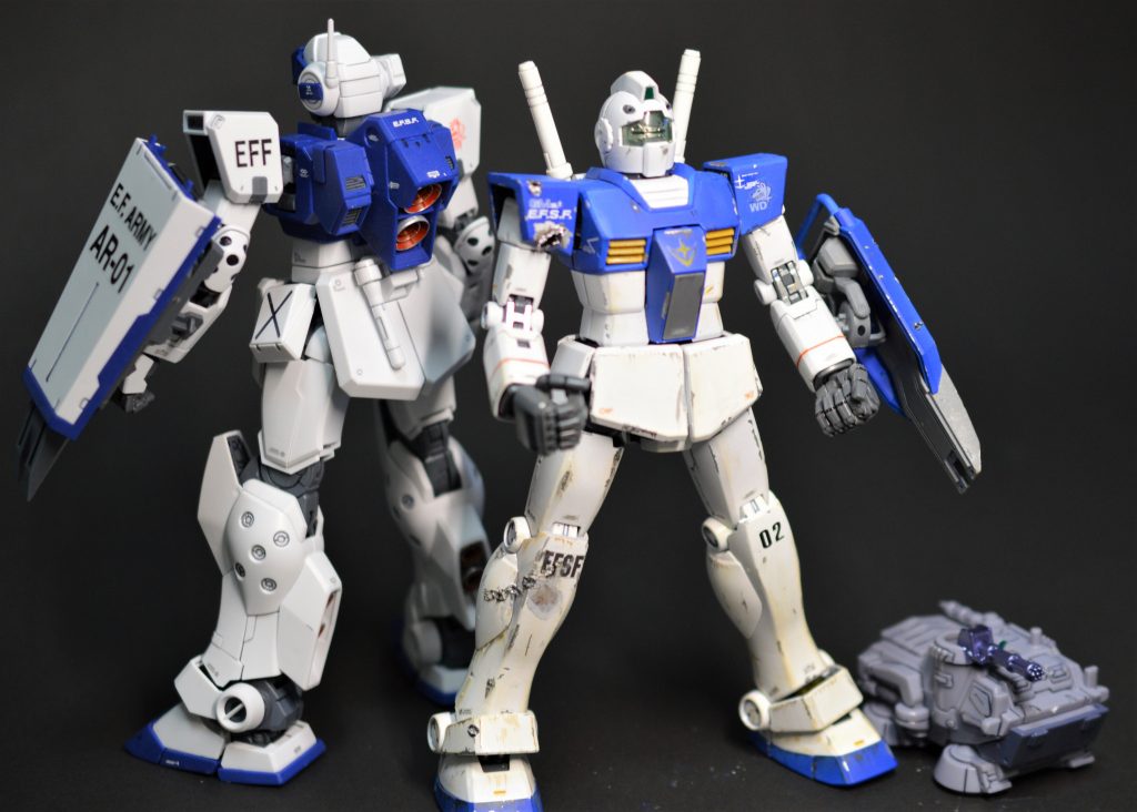 ファング1のジムスナⅡと共に。ジムスナⅡもウェザリング&ダメージ表現をしたいのですが、プレバン限定で入手困難=失敗したら目も当てられないので今回はパス(^^;