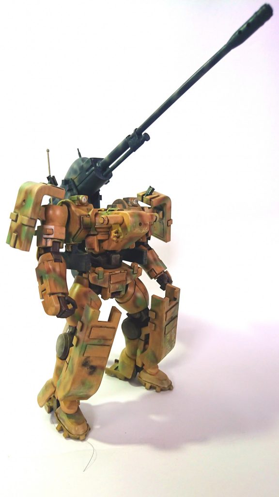 元々戦車風なティエレンが巨大な砲塔が搭載され更に重戦車や自走砲っぽくなって好きなMSでした…