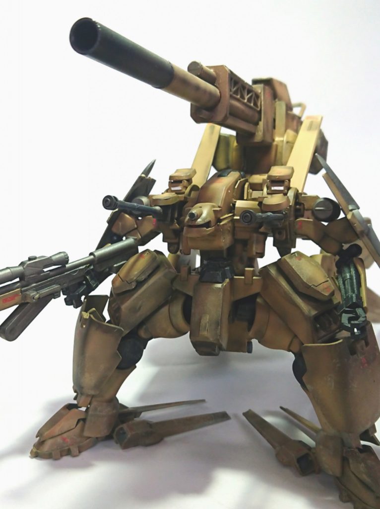 全体の雰囲気は0083のザメルを意識してます
GNティエレンっと言うよりGNザメルって所ですかね?