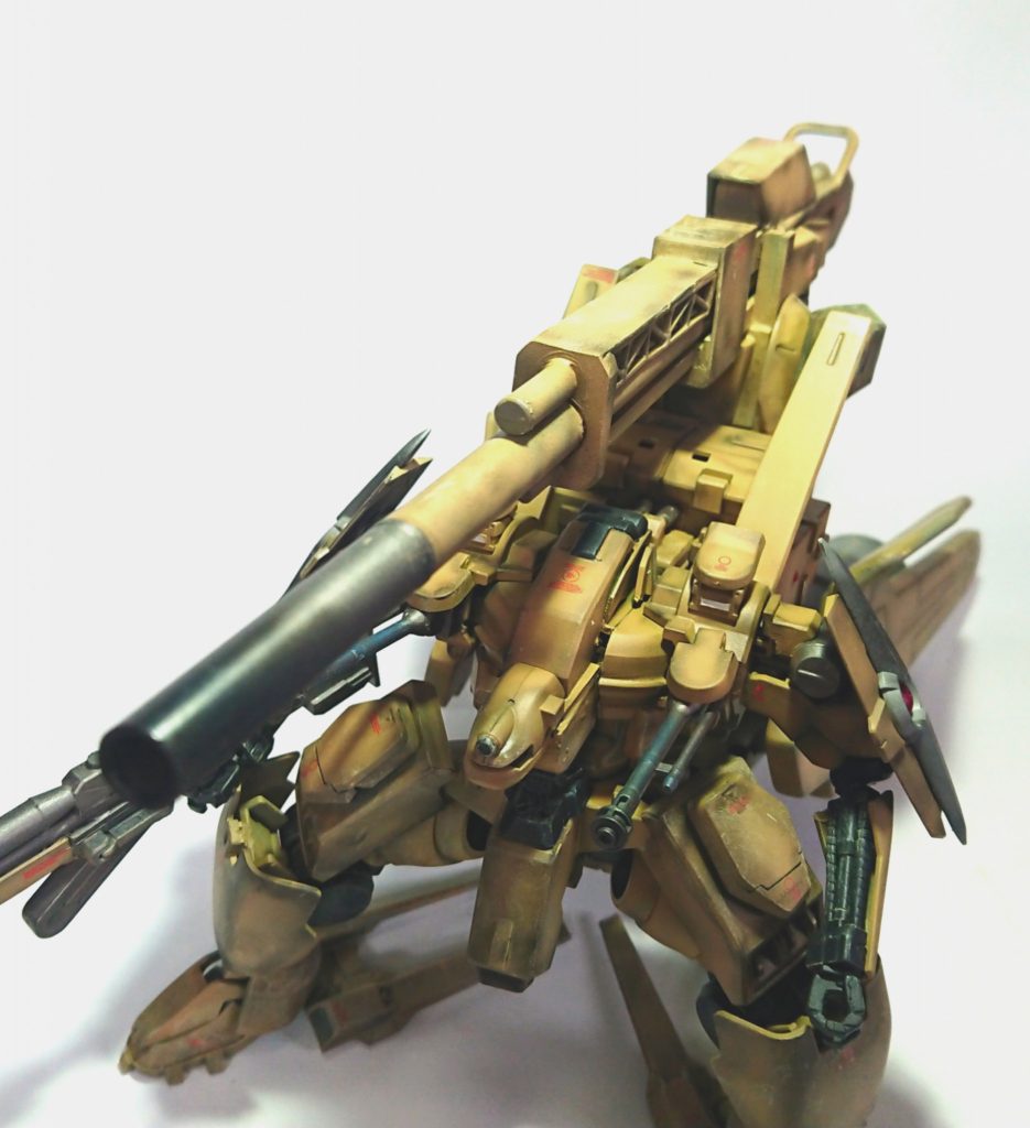 対隕石用のストーンヘンジのコンセプトが自分がイメージしていた物と一致したのでデザインを拝借させて頂きました。
プラパイプやプラ板を箱組して製作しました。