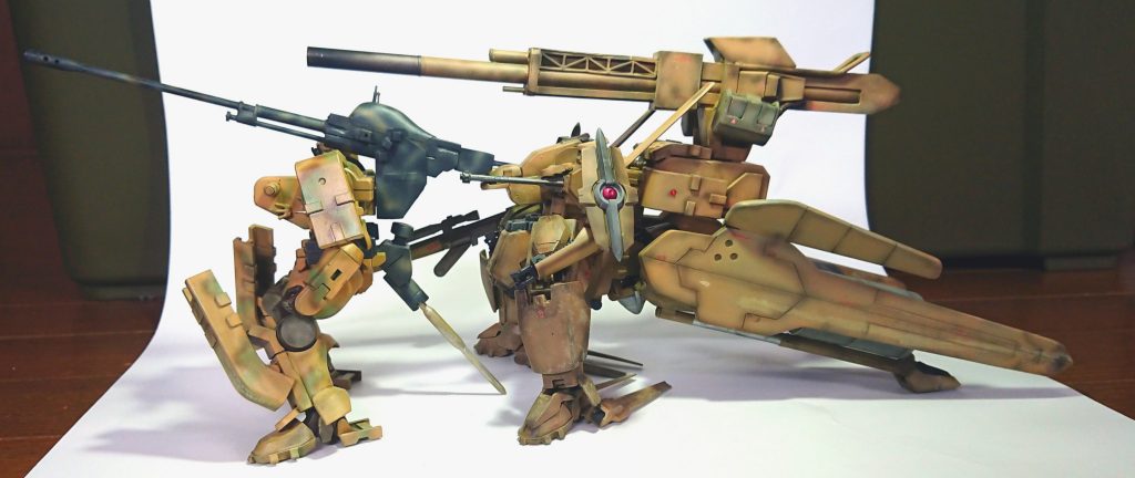 ティエレン長距離射撃型とサイズ比較
長さだけなら5倍程大きく…
展示場所に困ります😅
っと
まージャンク品を寄せ集めた作品ですが、最後までご観覧して頂きありがとうございました🙇