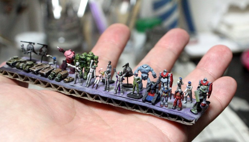 この辺は旧キット付属のミニガンプラたちです。猫マシンガンさんにプレゼントして戴きました♪