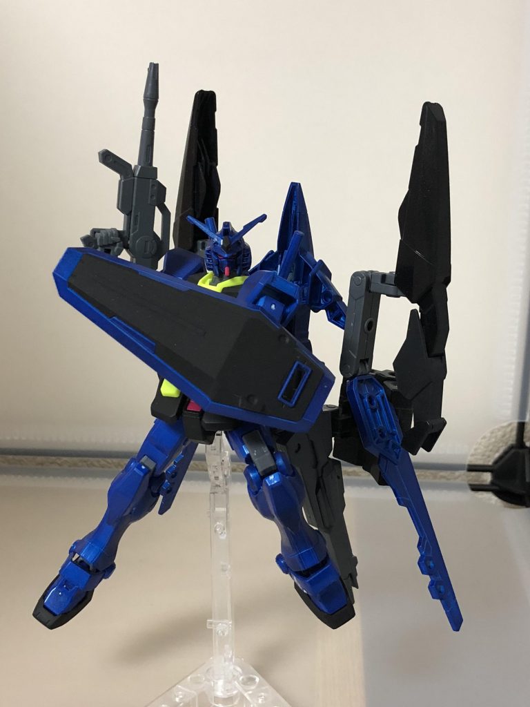 可動範囲はベースガンダムそのまま