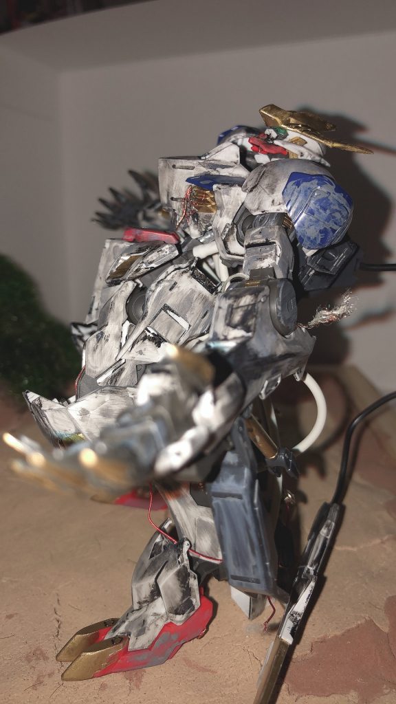 横から！狼ポーズ！