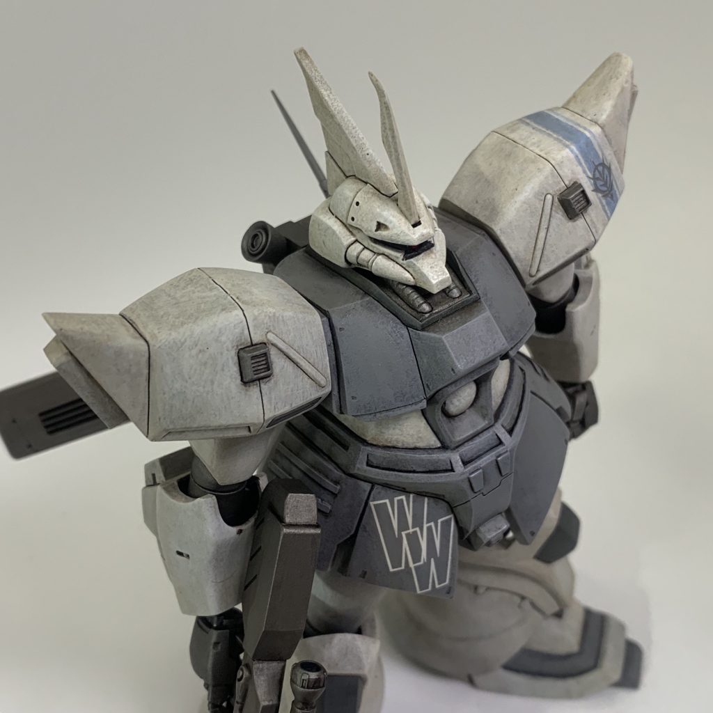 塗装は雰囲気重視の筆塗りです。