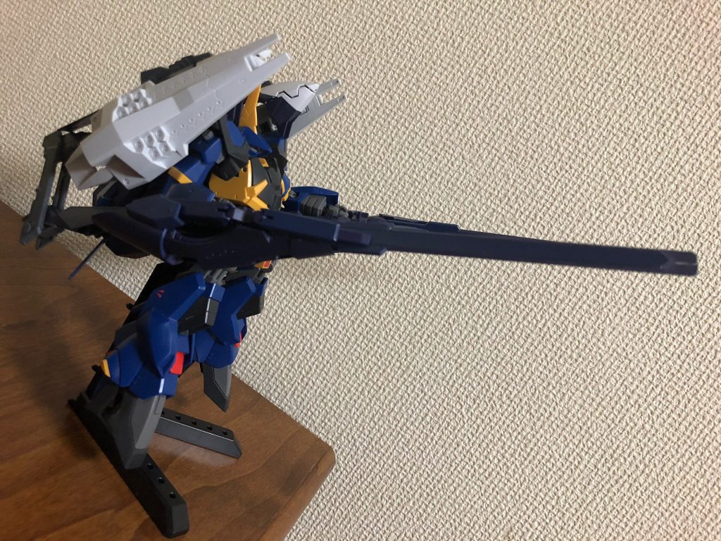 バーザムの手はコンポジットシールドブースターもフライルーのロングブレードライフルも持たせることができるとても優れた手ですね