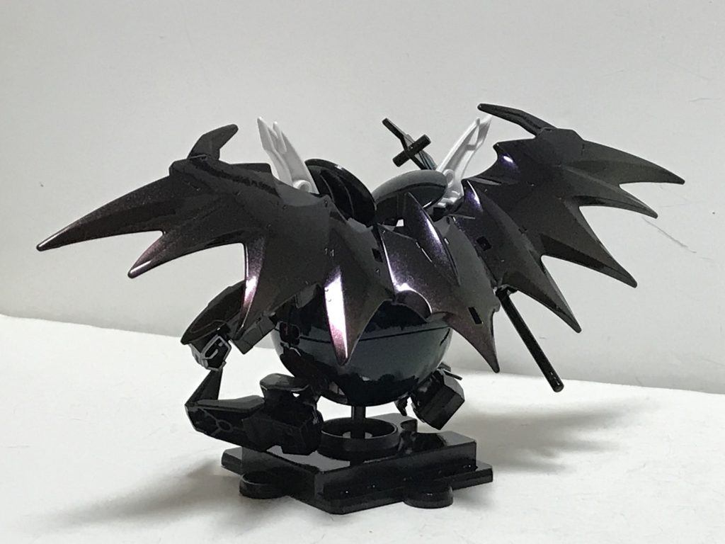 バックはパープルメイン。
パープル、グリーン、ゴールドと微妙に変化します。（写真うまくなりたい^^;  ）