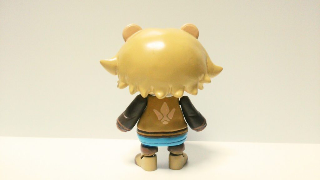 背中には鉄華団マークも。