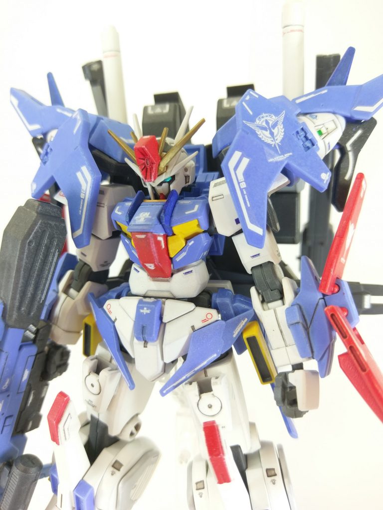 今回はデカールも頑張りました。00ライザーや00Qのデカールを中心に利用してみました。