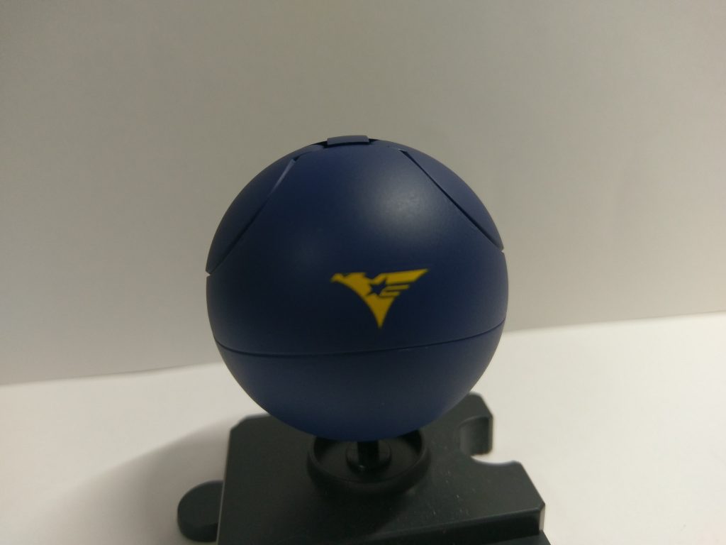 後頭部にティターンズマーク