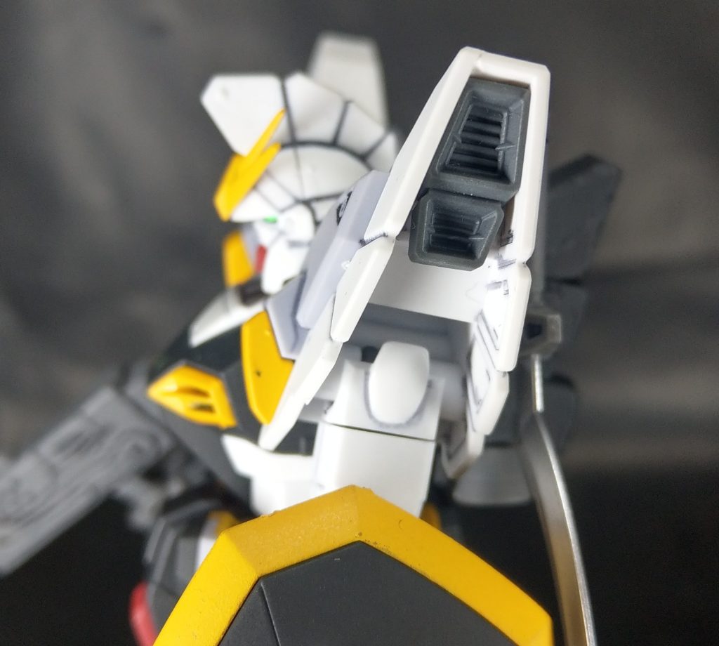 肩スラスターアップ
ビルドストライクのスラスターを薄く切って埋め込みました