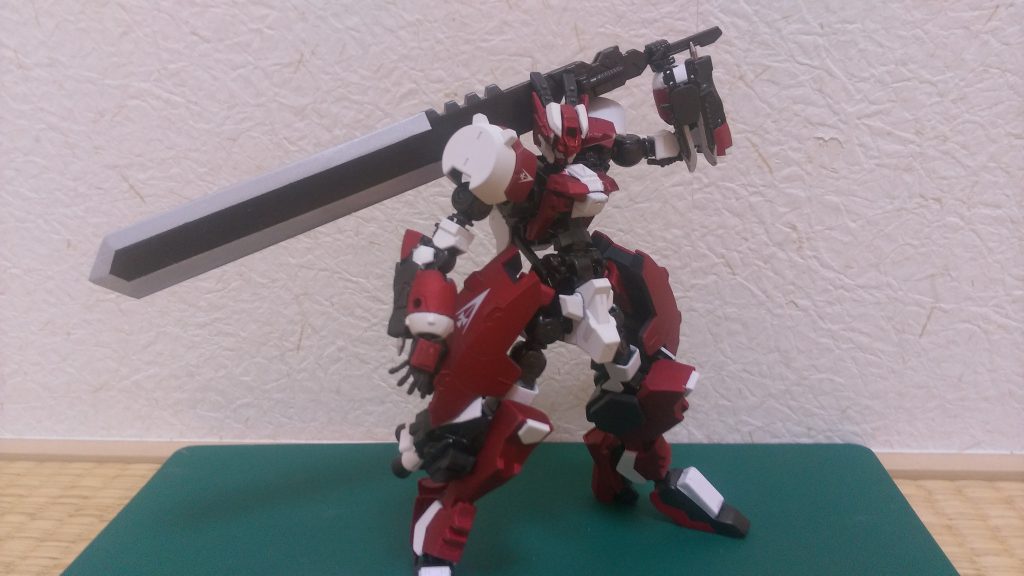 武器①
メインの装備。デモリッションナイフを2本使って大剣を製作。デモリッションソードです。