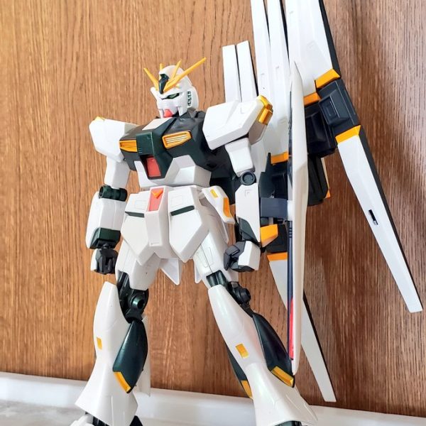 νガンダム（1/100）