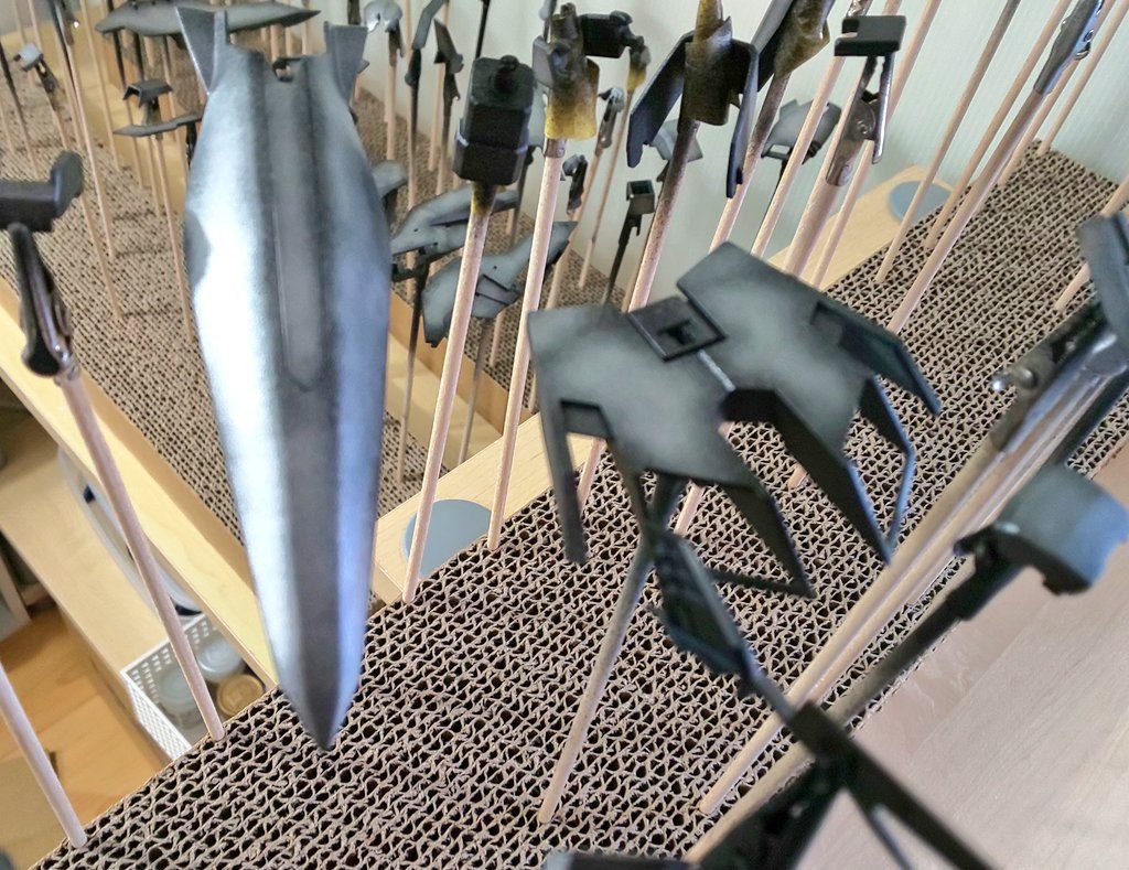 デルタプラス ナイトシフト–2枚目/制作者：シギ