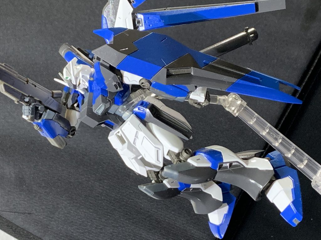 普通に作ってもめちゃめちゃかっこいい良キットだと思います。