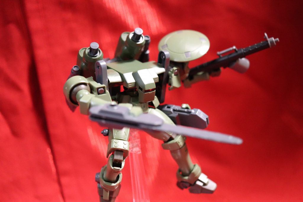 飛行するアンフによる近接戦闘の様子。
…作中、こんな雄姿を見たかった。