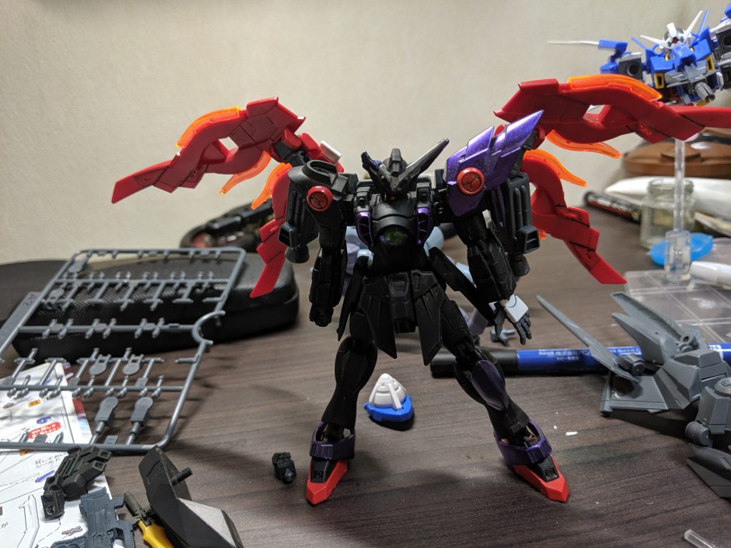 バックパック塗装前です。
実はこれをつける前は仮面ライダージョーカーを意識して塗装してました