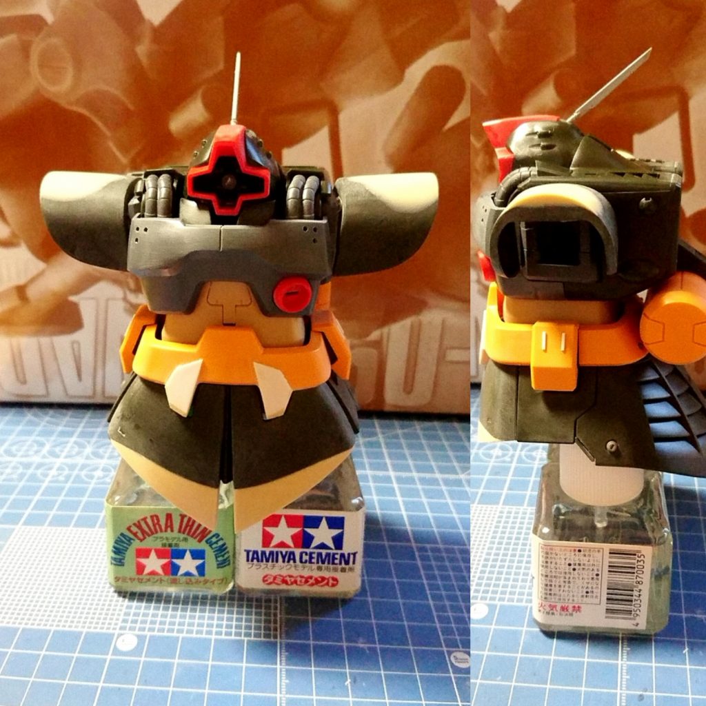 スカート、肩はパテで形状変更