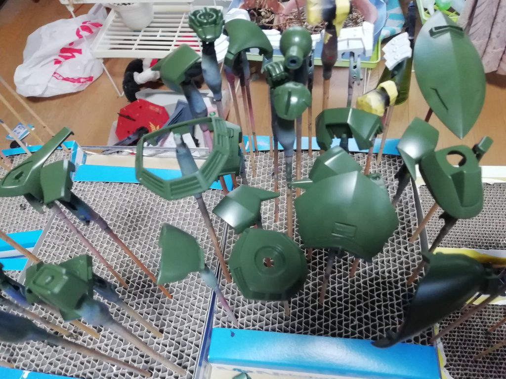 ゲルググ　ヴィッシュ・ドナヒュー専用機–3枚目/制作者：新人メカニック