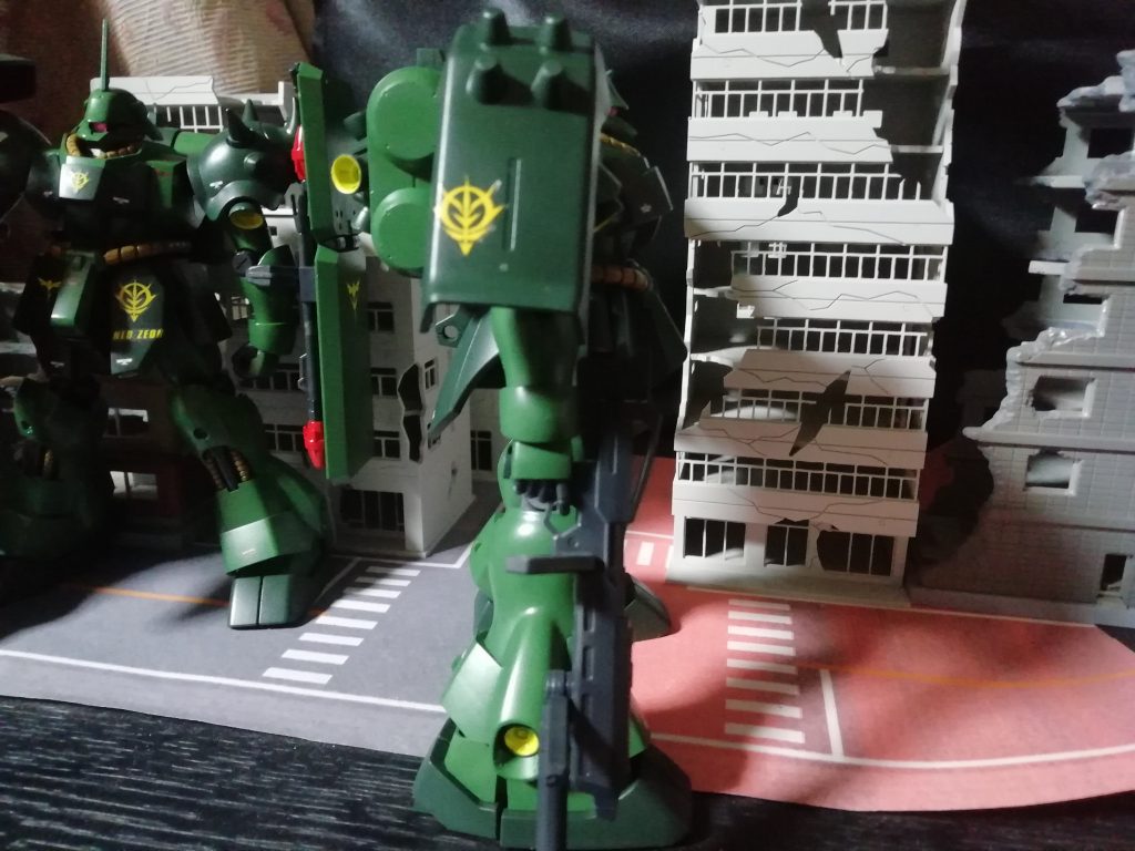 ギラ・ドーガ　三号機–4枚目/制作者：新人メカニック